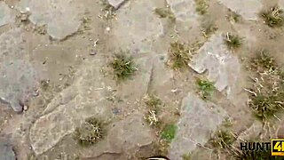 Hunt4k Guy Lets Stranger Fuck Cute Gf For Cash