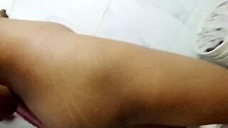 Desi teen shows amazing pussy and boobs indoors.