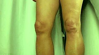 Branlette Dans Cabine Dessayage