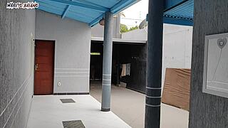 Oh, the bosses receive the visitor naked!