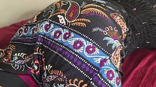 Le subo el vestido a mi alumna y exploramos su cuerpo