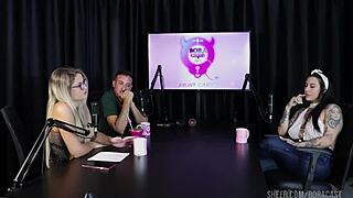 Compilados da LEXI MALLET no BORA CAST com BRUNA CARLOS WATCH on SHEER RED!