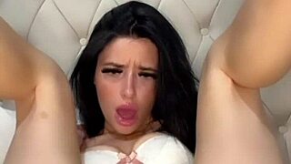 Slutty American Student Fingers Herself