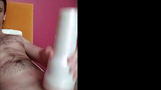 Pretty boy uses toy to cum