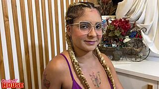 She Tears Pussy In Cuckold House