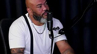 Se tornou famosa na cidade o pai viu seu vídeo pelada levou cuspida a buceta não aguenta sexo forte e o ex - faroraf watch on sheer red!