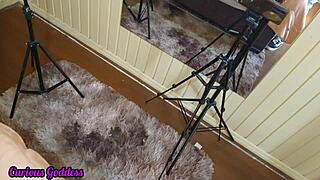 Curious Goddess - I Couldn't Hold Back and Masturbated the Masseur