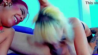 I watch blonde Teresa giv blowjobs to that lucky guy