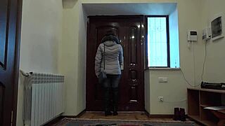 Milf Just Came Home And Immediately Started Fucking Anal And Jerking Off Hairy Pussy Amateur On The Floor At The Door