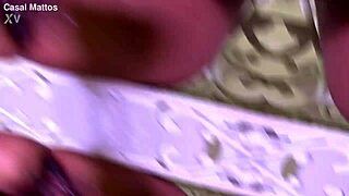 Rasguei a Roupa Dela e Gozei na Sua Bundinha