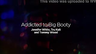 biggest asses in porn threesome with jennifer white, tru kait