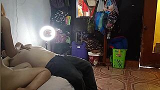 Antojo Sin Dinero No Es Una Dupla Buena Señor Pizzero Quizás Después De Amasar La Pizza No Puede Amasarme Mis Nalgas No Se Olvide Las Cremas Que Estaré Encantada Que Me Ponga El Relleno Mm Mm Que Rico