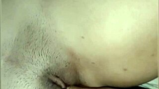 dedilhando a buceta e o cu da bailey quinn