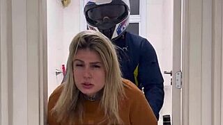 motoboy enters bathroom fucks woman pissing she cums hard begs for pussy