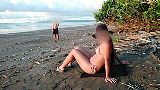 He fucks me, a stranger on the beach, real porn