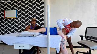 i foded the paciant next to her husband and he didn't notic