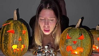 squirt on halloween night! hold cum until the end!