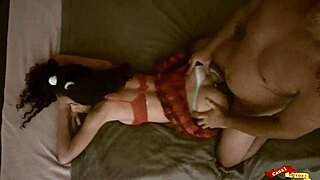 This novinha engages in anal sex with her stepfather in a passionate encounter.