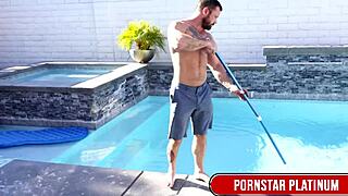 Blonde Milf Alura Jenson Gets Pussy Filled With Milk