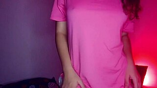 Horny girlfriend reveals her pussy in a teasing contrast