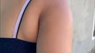 Le Ofrezco Dinero a Una Venezolana a Cambio de Que Me Deje Follarla en Publico