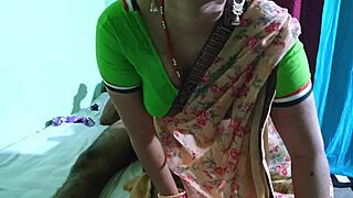 Indian Bhabhi And Sexy Boy Enjoy Passionate Chudai
