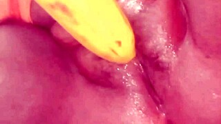 desi bhabhi went to the bathroom and got fucked on the pretext of taking a bath 😏