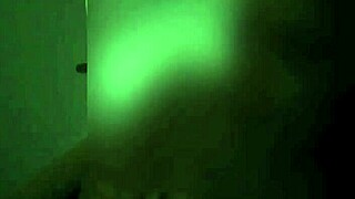 cette chienne ne pense qu'a me sucer en se réveillant