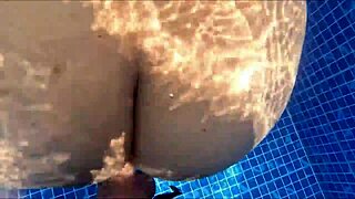 caught stranger with huge ass in pool and fucked her pussy hard 😈