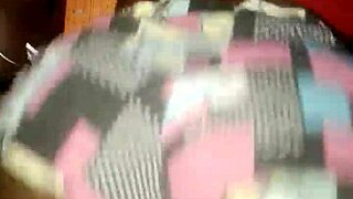 Shaking that ass in threesome anal fuck!