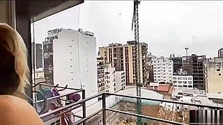 Del culo a la boca de otra chica cajero automatico trio con una adolescente 18 y su novio trio mhm facial