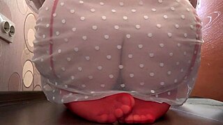 Camera Watches Busty Milf Fuck Dildo?