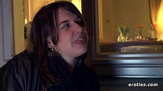 R�si Intimately Touches Her Shaved Pussy