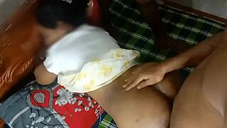 Bengali Niqab Mom's Threesome Blowjob Deepthroat Farts and Huge Cock Fuck