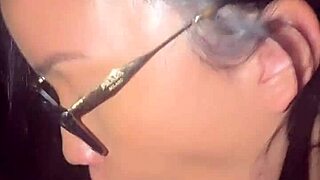 novinha asiática taking raw big black cock outdoors no condom from app driver??