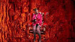 BBW Granny Peggy Sue Demands: Hey Big Boy, Stroke My Big Pink Cock Hard!