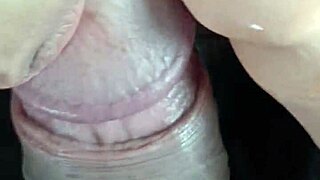 她把10寸玩具深插穿孔骚逼近拍第一部脏玩