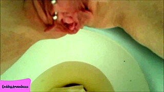 peek me toilet tease cum