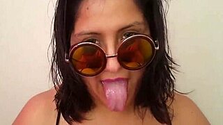 bbw's massive tongue unleashes epic squirt frenzy