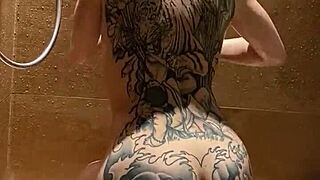 carolina iena showering sensual showing wrinkled feet n shaved pussy teasing orgasm