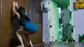 fine big ass college girl shakes curves during intense home workout