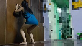 fine big ass college girl shakes curves during intense home workout